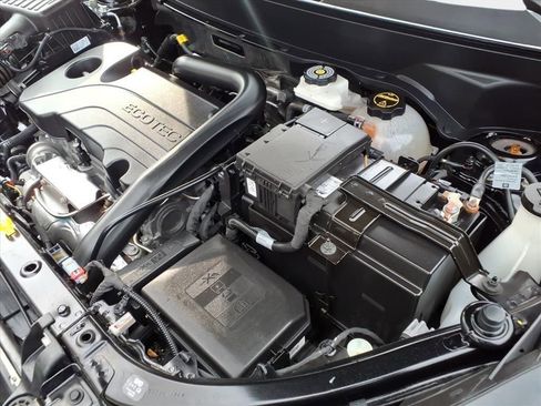 Used 2024 Chevrolet Equinox LT image 28