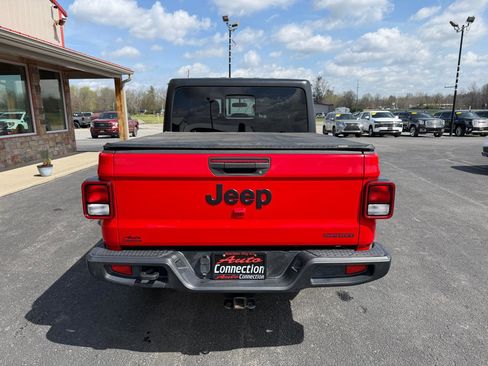 Used 2020 Jeep Gladiator Sport w/ Quick Order Package 24S image 5
