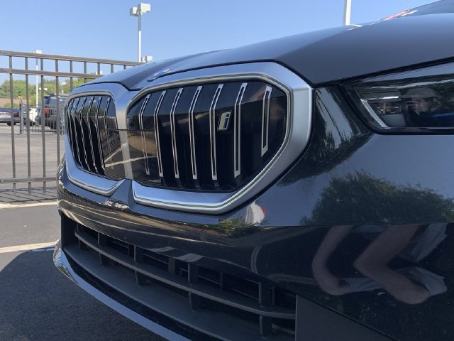 Used 2024 BMW i5 eDrive40i RWD image 45