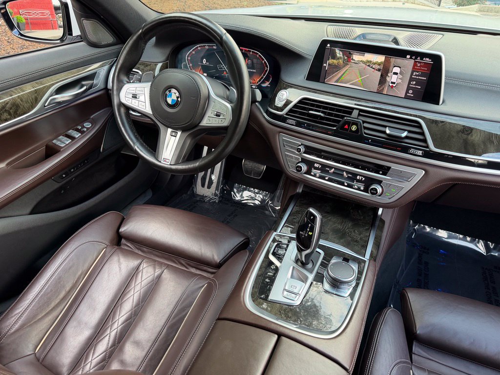 Used 2022 BMW 740i w/ M Sport Package RWD image 40