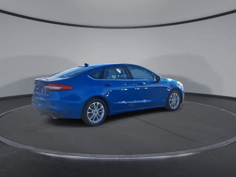 Used 2019 Ford Fusion SE image 8