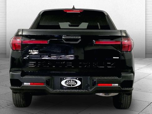 Used 2024 Hyundai Santa Cruz SEL image 3
