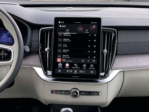 New 2026 Volvo XC90 T8 Ultra image 9