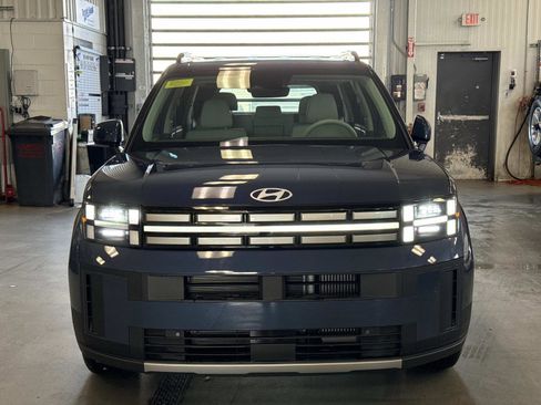 Certified 2025 Hyundai Santa Fe SEL image 2