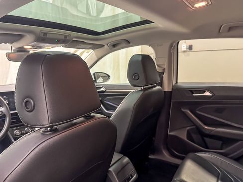 Used 2021 Volkswagen Jetta SEL Premium image 13