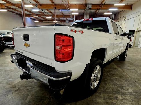 Used 2016 Chevrolet Silverado 2500 LT w/ LT Convenience Package image 8
