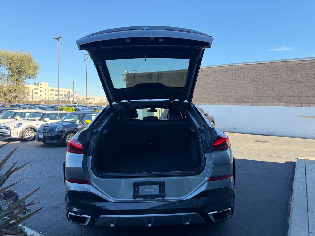 Used 2024 BMW X6 xDrive40i AWD/4WD image 11