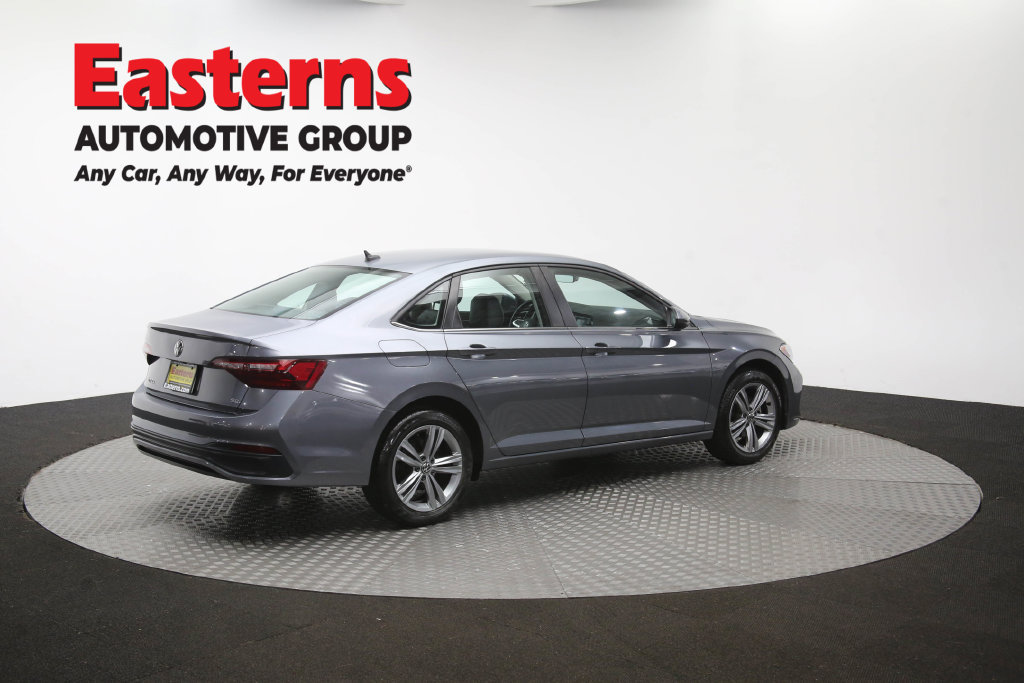 Used 2024 Volkswagen Jetta SE FWD image 43