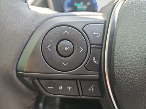 Used 2026 Toyota Corolla Cross XLE w/ Convenience Package FWD image 24