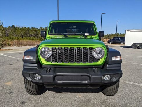 Used 2026 Jeep Wrangler Sport AWD/4WD image 12