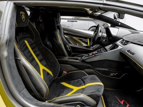 Used 2017 Lamborghini Aventador LP 750-4 Superveloce AWD/4WD image 34