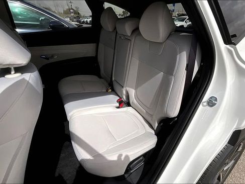 New 2025 Hyundai Tucson SEL image 10