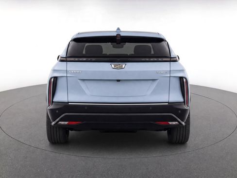 Certified 2024 Cadillac Lyriq Luxury AWD/4WD image 7