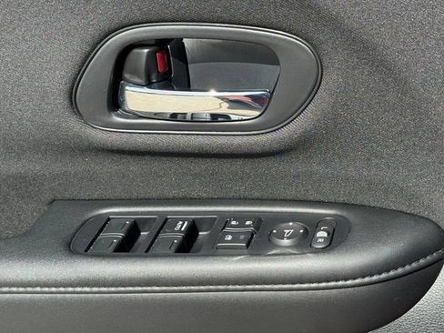 Certified 2022 Honda HR-V Sport image 27
