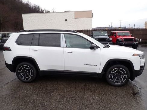 New 2026 Jeep Cherokee Laredo AWD/4WD image 8