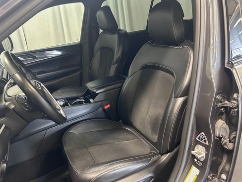 Used 2022 Jeep Grand Cherokee L Laredo AWD/4WD image 8