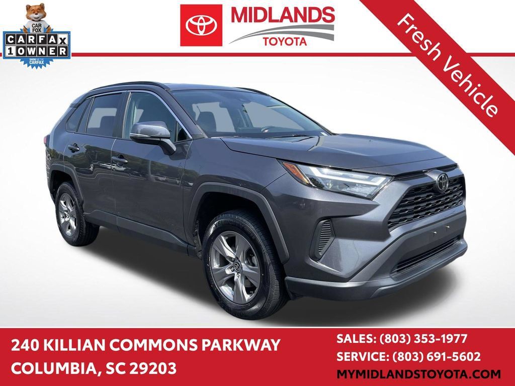 Used 2024 Toyota RAV4 XLE AWD/4WD image 1