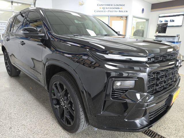 Used 2026 Chevrolet Traverse RS w/ LPO, Floor Liner Package AWD/4WD image 3