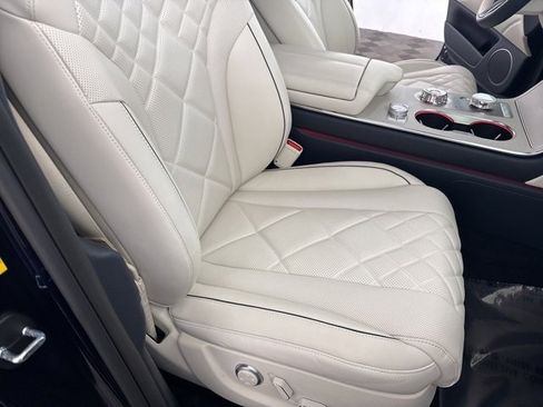 Used 2025 Genesis GV80 3.5T Prestige image 25
