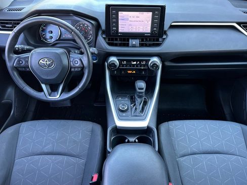 Used 2020 Toyota RAV4 XLE w/ XLE Grade Weather Package image 10
