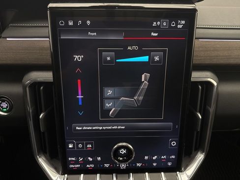 New 2026 GMC Acadia Denali Ultimate w/ LPO, All-Weather Package AWD/4WD image 44
