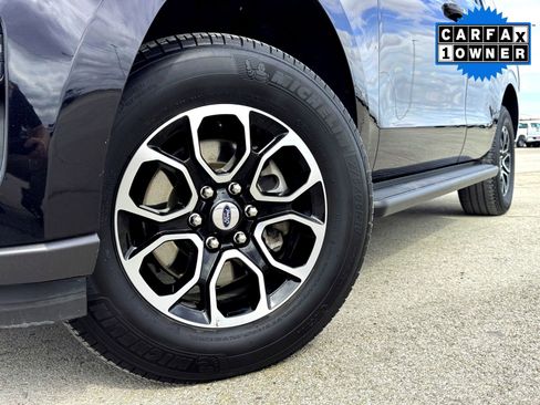 Used 2024 Ford Expedition XLT image 2