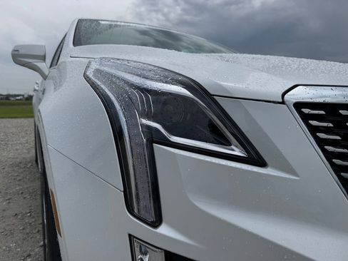 Certified 2023 Cadillac XT5 Premium Luxury FWD image 8