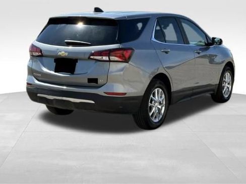 Used 2024 Chevrolet Equinox LT FWD image 3