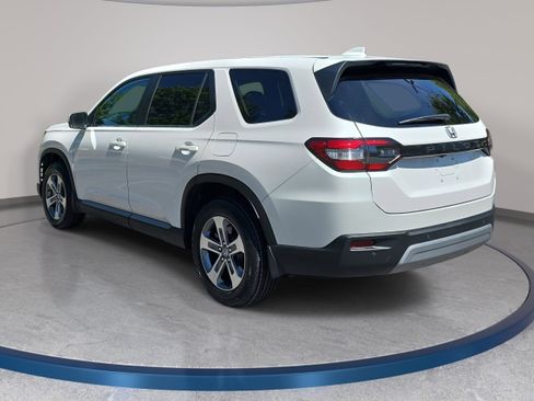 Used 2025 Honda Pilot EX-L image 7