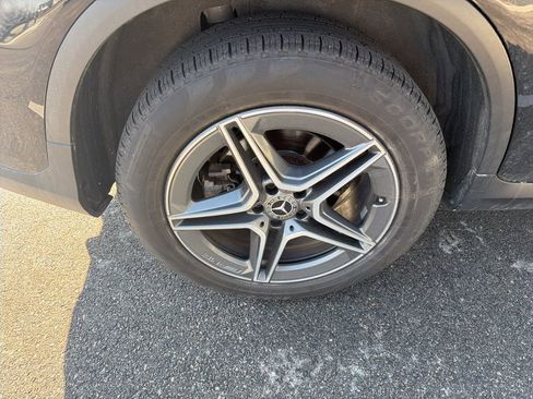 Used 2020 Mercedes-Benz GLC 300 4MATIC image 23