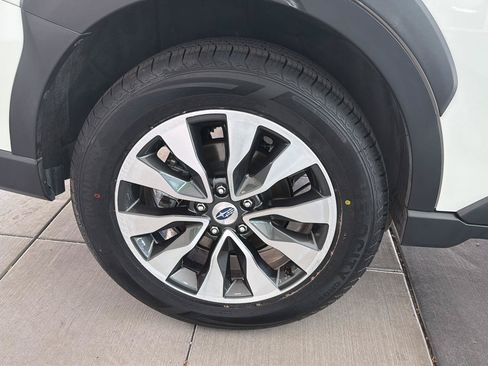 Used 2023 Subaru Outback Limited AWD/4WD image 12