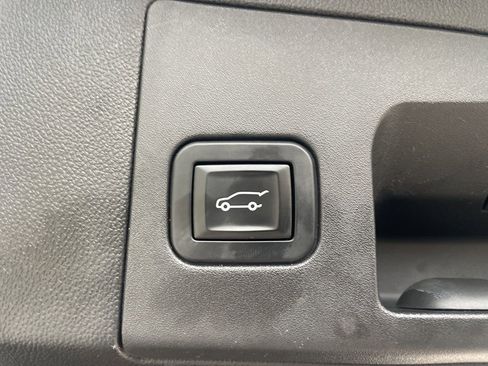 Used 2019 Cadillac XT5 Luxury AWD/4WD image 7
