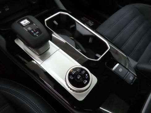 New 2026 Mitsubishi Outlander SE AWD/4WD image 15