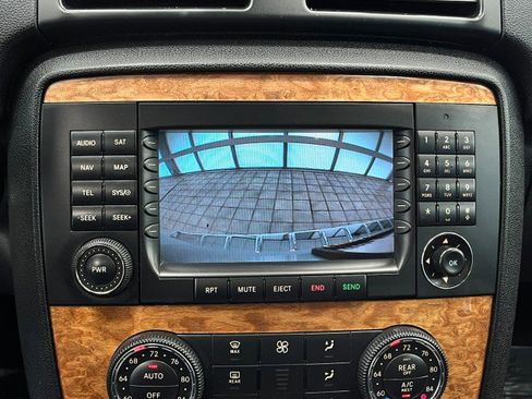 Used 2008 Mercedes-Benz R 350 4MATIC image 20