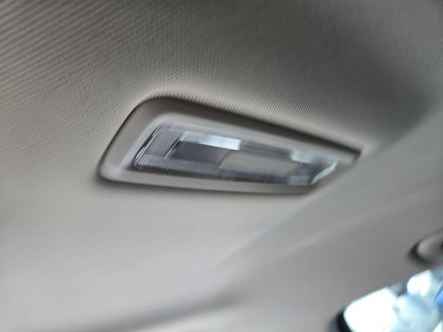 Used 2022 Buick Envision Preferred FWD image 33