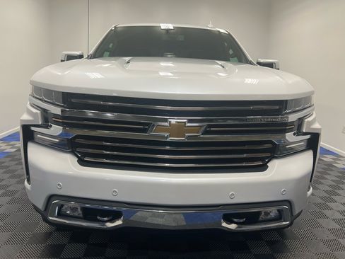 Used 2020 Chevrolet Silverado 1500 High Country image 2