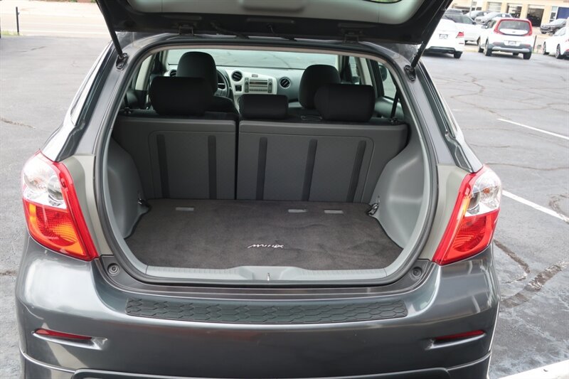 Used 2010 Toyota Matrix w/ PWR Pkg FWD image 25