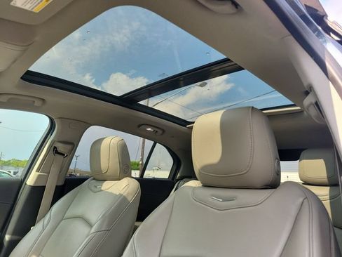Used 2019 Cadillac XT4 Premium Luxury w/ Enhanced Visibility Package FWD image 26