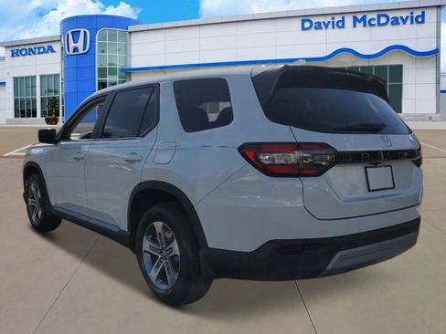 New 2025 Honda Pilot EX-L image 4