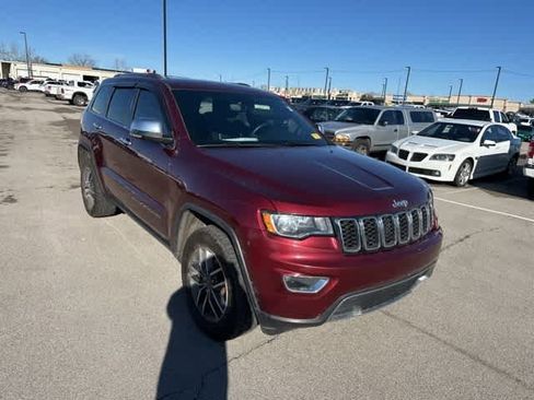 Used 2019 Jeep Grand Cherokee Limited image 25