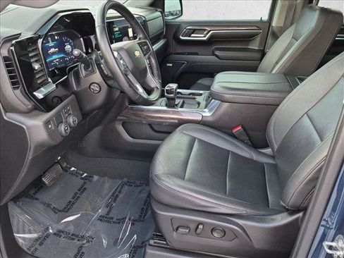 Used 2023 Chevrolet Silverado 1500 LTZ RWD image 15