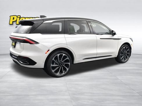 New 2026 Lincoln Nautilus Black Label image 4