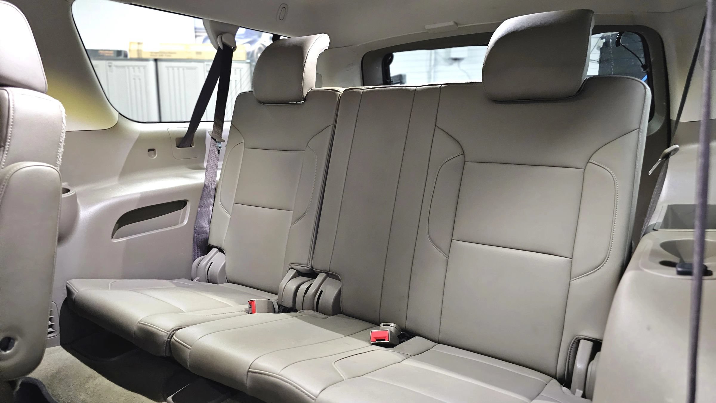 Used 2018 Chevrolet Suburban LT AWD/4WD image 39