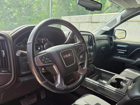Used 2017 GMC Sierra 1500 SLT AWD/4WD image 3