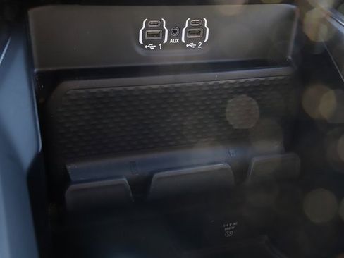 Used 2024 RAM 2500 Laramie w/ Night Edition image 29