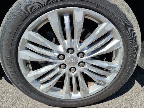 Used 2019 Cadillac XT5 Premium Luxury AWD/4WD image 4
