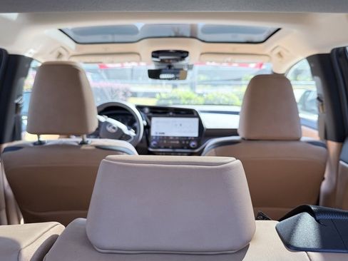 Used 2023 Lexus RZ 450e Premium image 13