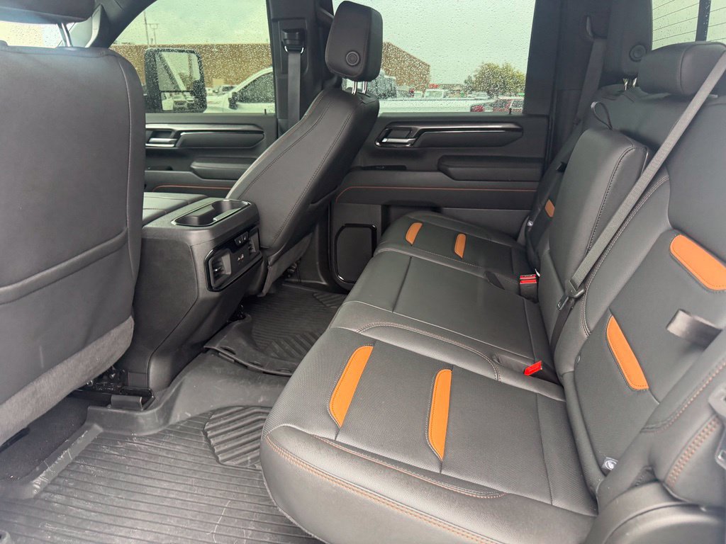 Used 2025 GMC Sierra 2500 AT4 w/ AT4 Premium Plus Package AWD/4WD image 20