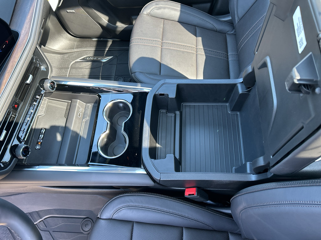 New 2026 Chevrolet Tahoe High Country AWD/4WD image 20