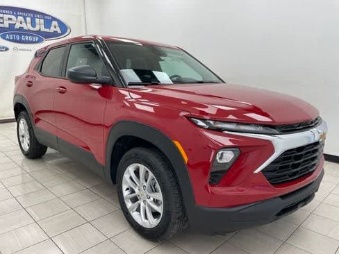 New 2026 Chevrolet TrailBlazer LS w/ LS Convenience Package AWD/4WD image 1